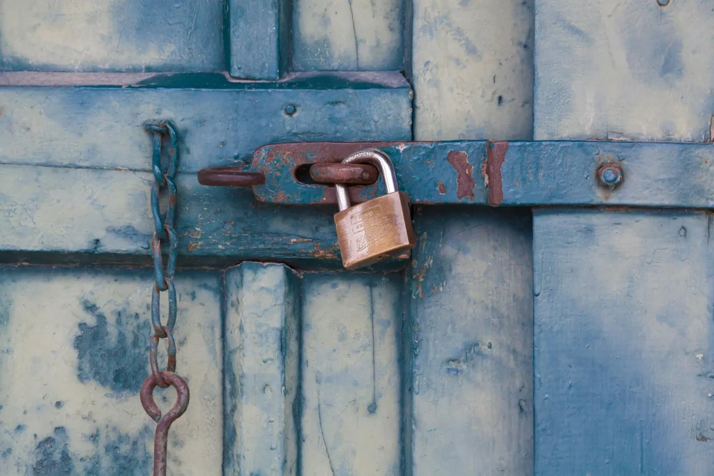 Behind the Facade: How Coercive Control Can Trap You in a Love Story Gone Wrong